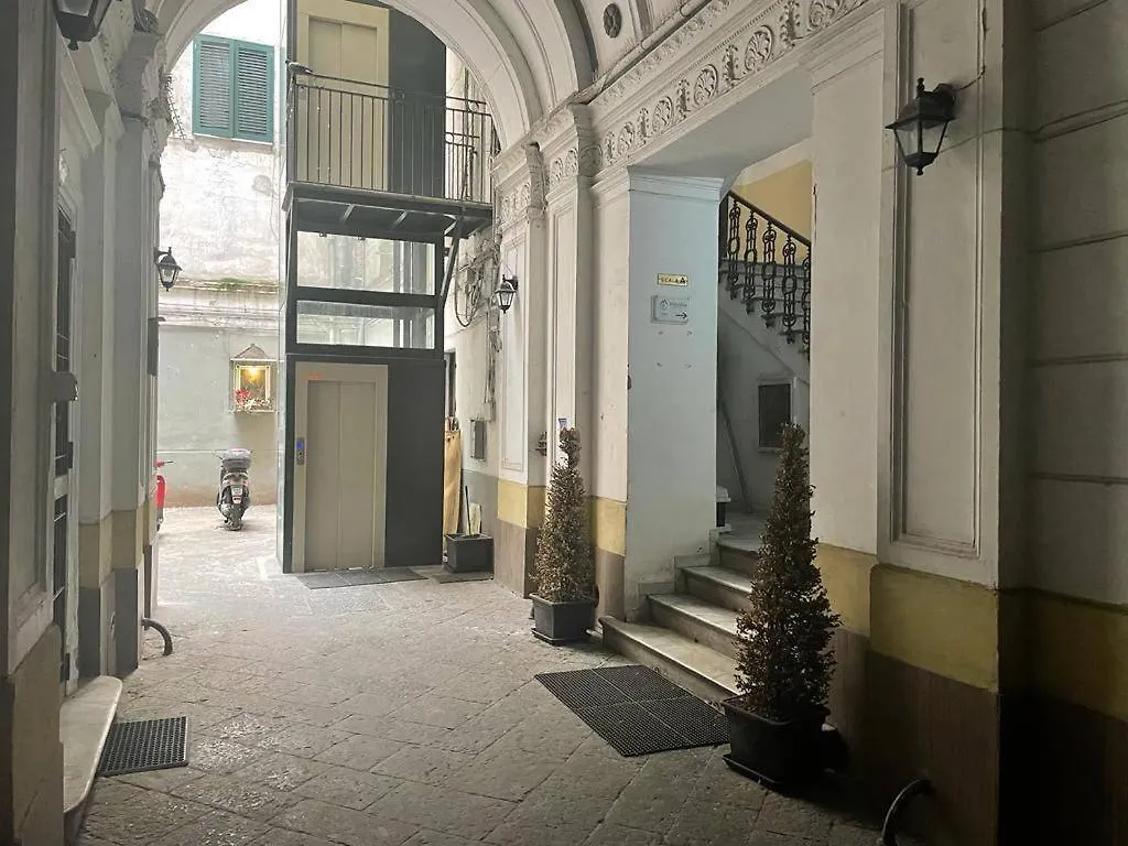 Napoli Central Nest Bed & Breakfast 0*, Naples Italy