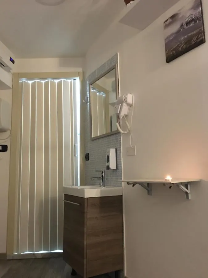 Napoli Central Nest Bed & Breakfast Naples